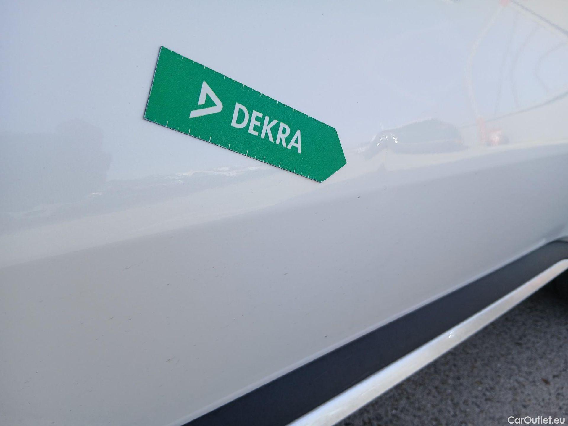  KIA  Sorento KIA  / 2020 / 5P / todoterreno 1.6 T-GDi HEV Drive 4x2 7pl #19