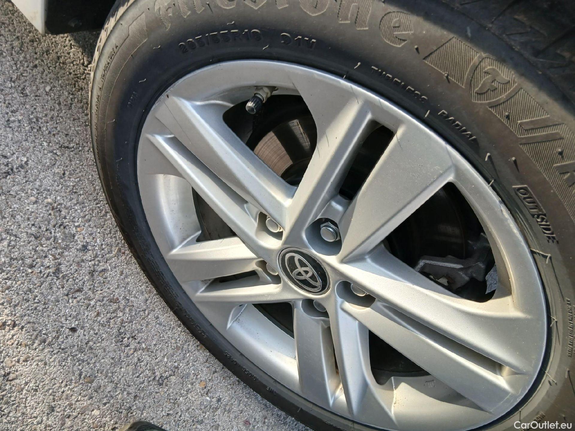  Toyota  Corolla TOYOTA  / 2019 / 5P / familiar 1.8 125H ACTIVE TECH E-CVT TOU SPORT #3