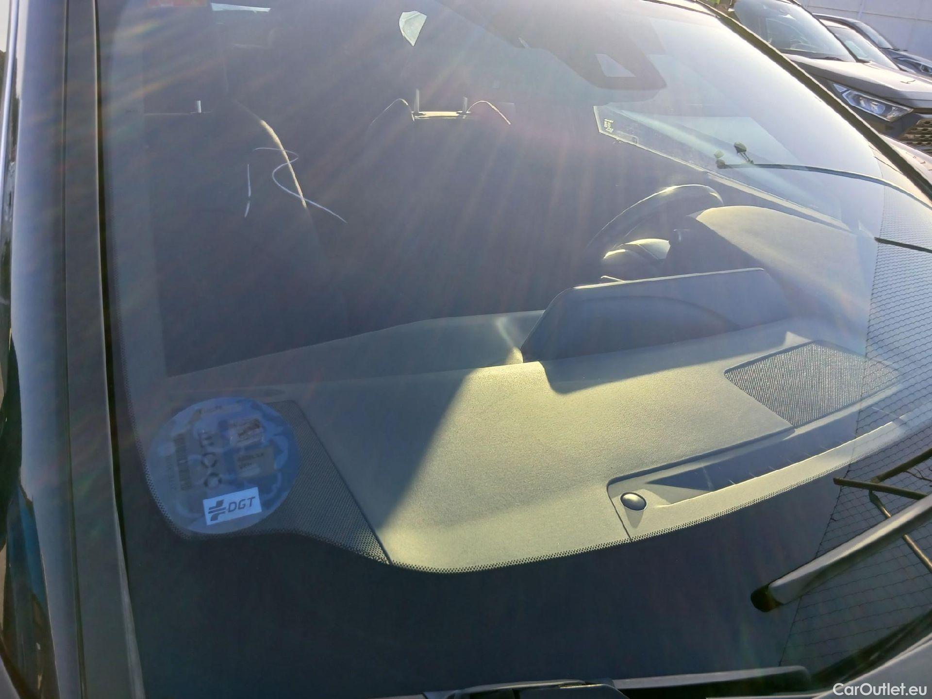  Lexus  UX LEXUS  / 2018 / 5P / todoterreno 2.0 250h Premium #3