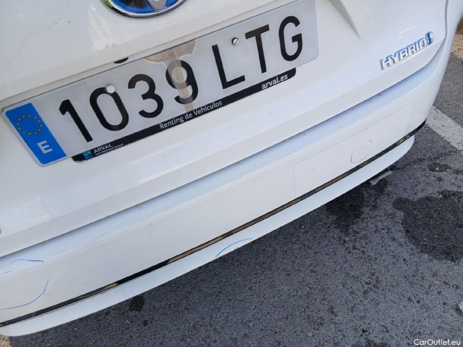  Toyota  Corolla TOYOTA  / 2019 / 5P / familiar 1.8 125H ACTIVE TECH E-CVT TOU SPORT #29