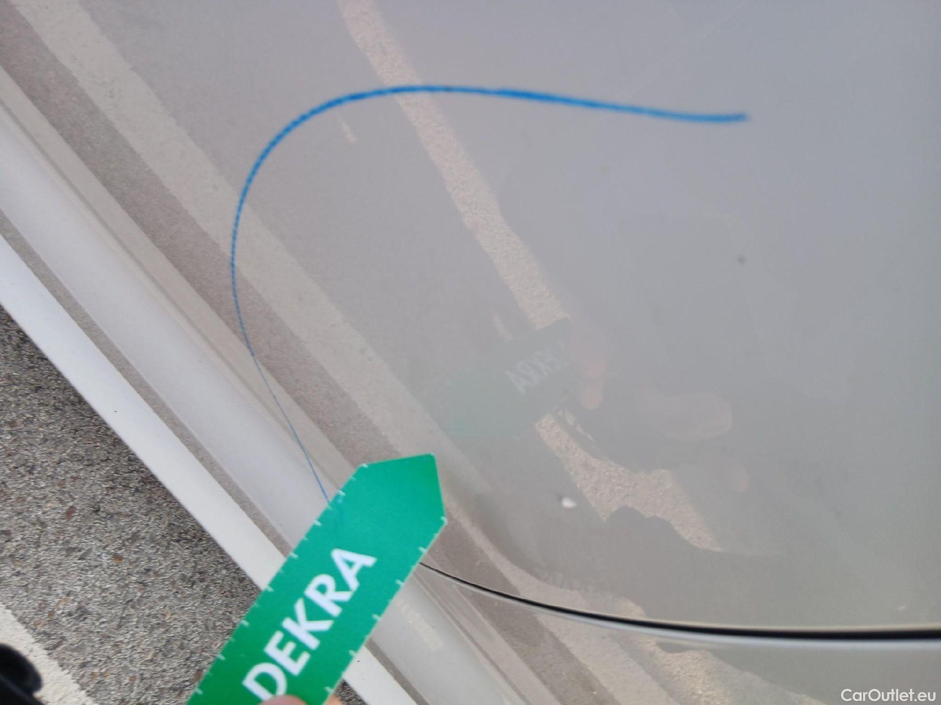  Toyota  Corolla TOYOTA  / 2019 / 5P / familiar 1.8 125H ACTIVE TECH E-CVT TOU SPORT #35