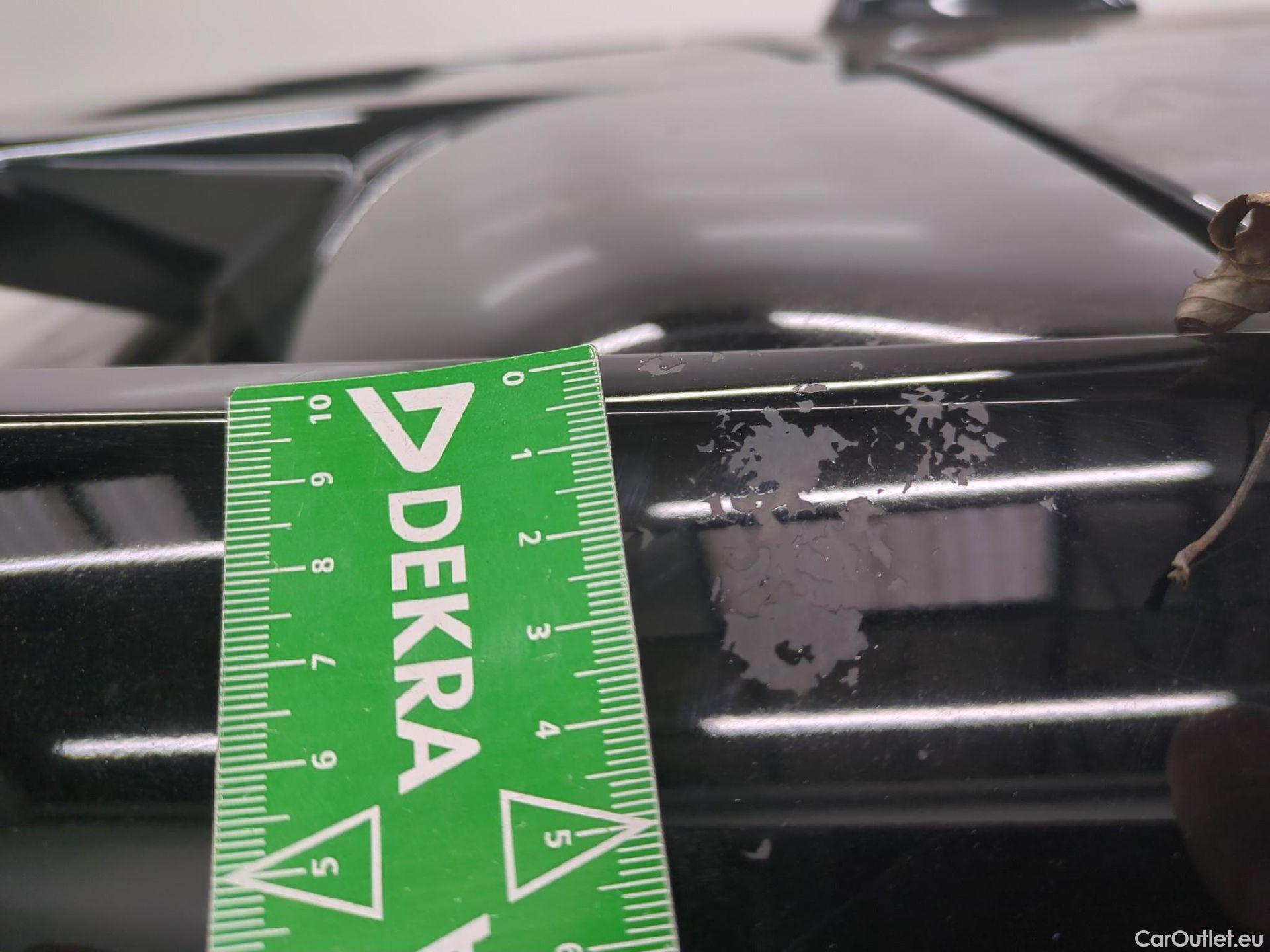  Toyota  C-HR TOYOTA  / 2016 / 5P / SUV 2.0 HYBRIDE 184 DISTINCTIVE #38