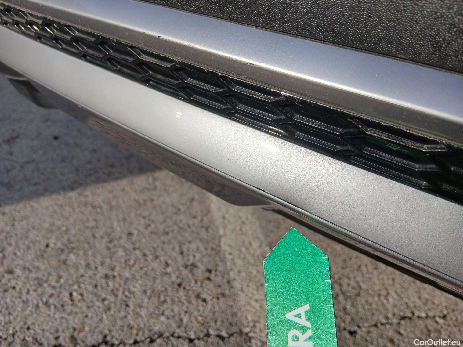  KIA  Sorento KIA  / 2020 / 5P / todoterreno 1.6 T-GDi HEV Drive 4x2 7pl #10