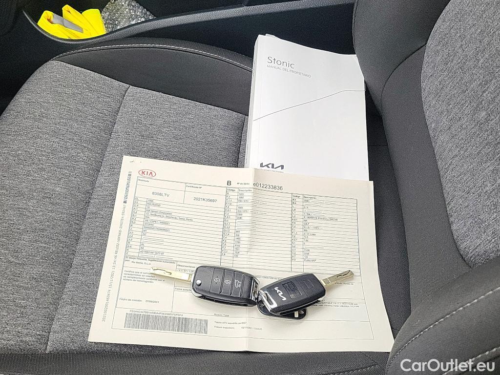  KIA  STONIC KIA  / 2017 / 5P / todoterreno 1.0 T-GDi 74kW (100CV) MHEV iMT Concept #7