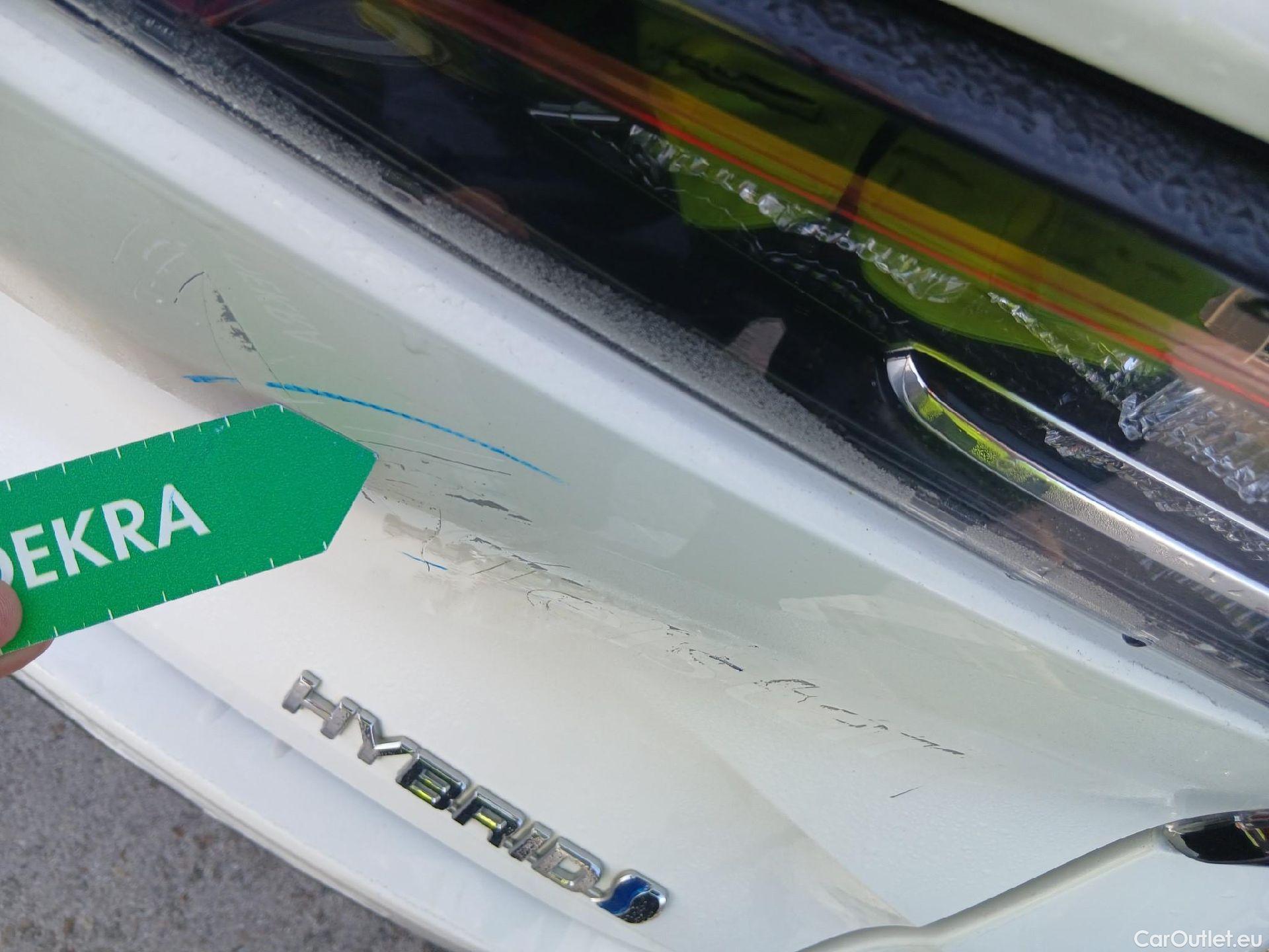  Toyota  Corolla TOYOTA  / 2019 / 5P / familiar 1.8 125H ACTIVE TECH E-CVT TOU SPORT #31