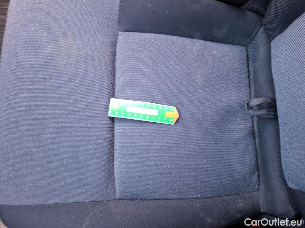  Renault  Master RENAULT  VU 4p Fourgon FG GCf Trac F3500 L2H2 Energy dCi 145 E6 #33