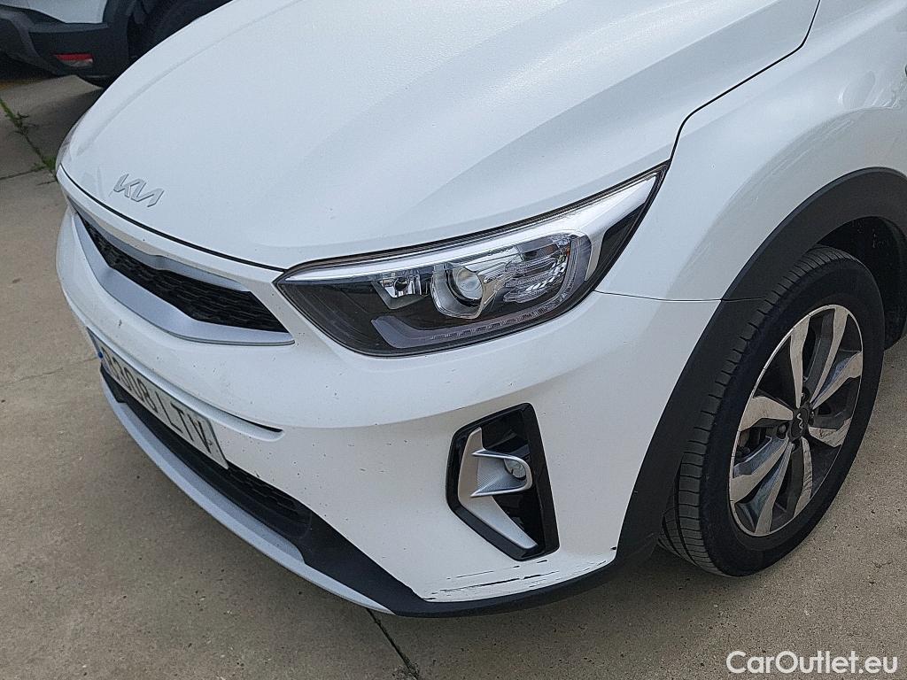  KIA  STONIC KIA  / 2017 / 5P / todoterreno 1.0 T-GDi 74kW (100CV) MHEV iMT Concept #22