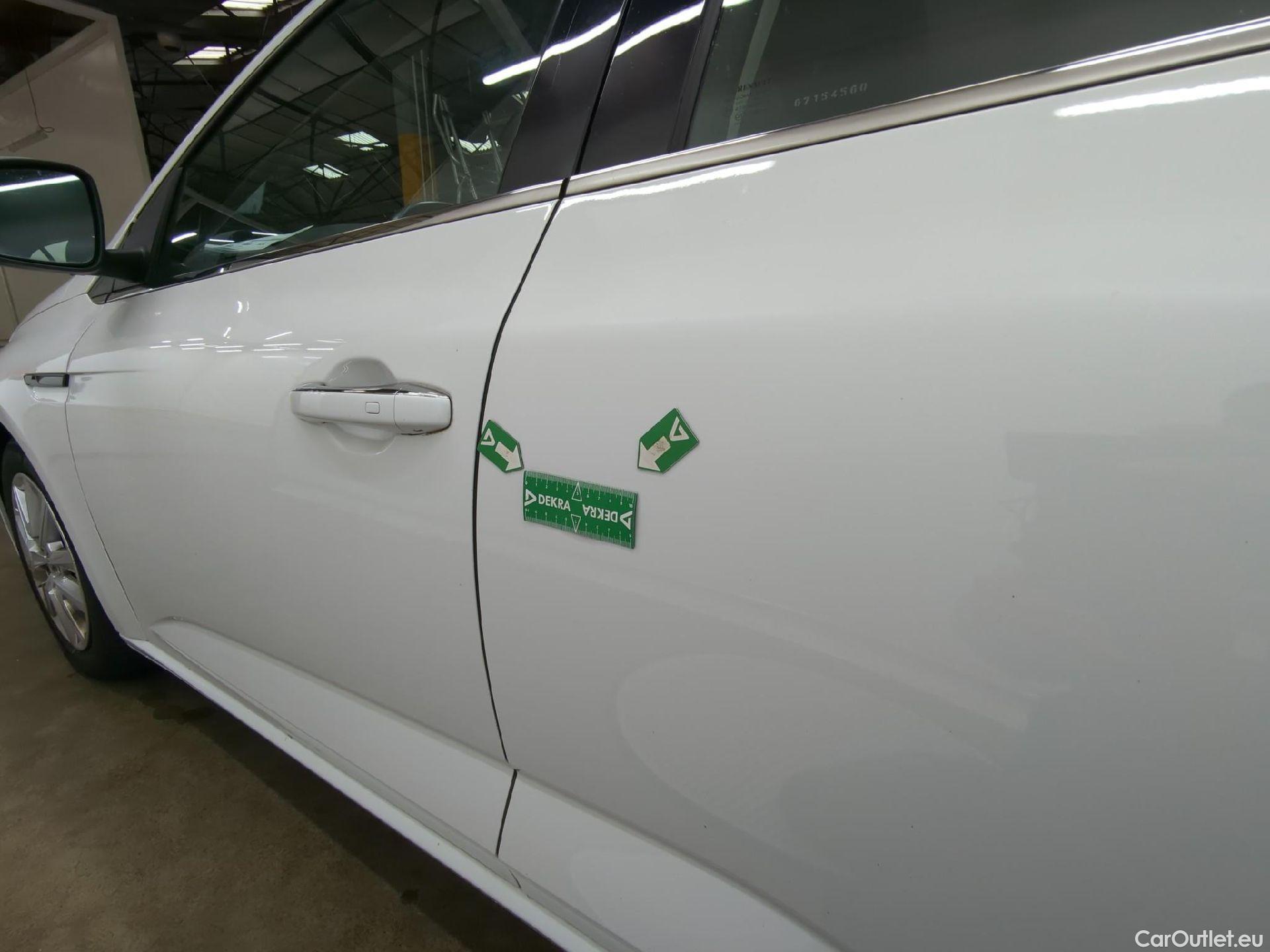  Renault  Megane  IV Berline 5pt. Business 1.5 dCi 115CV BVM6 E6d #19