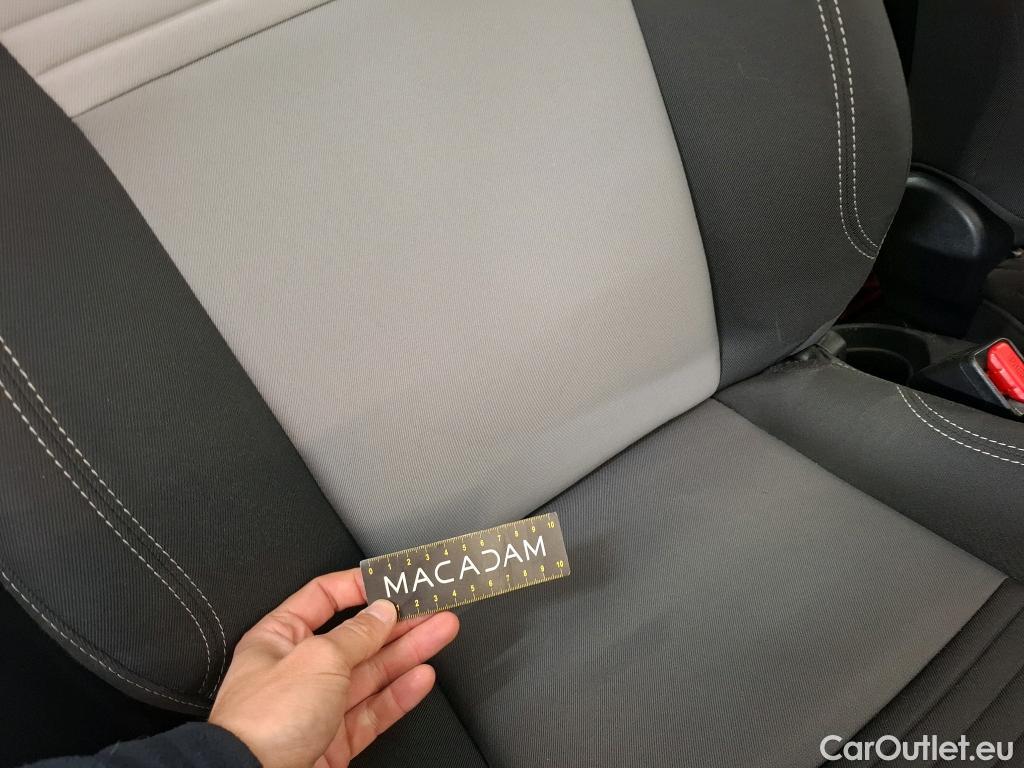  Toyota  Yaris TOYOTA  Hybride / 2017 / 5P / Berline 1.5 VVT-I HYBRID France Business #18