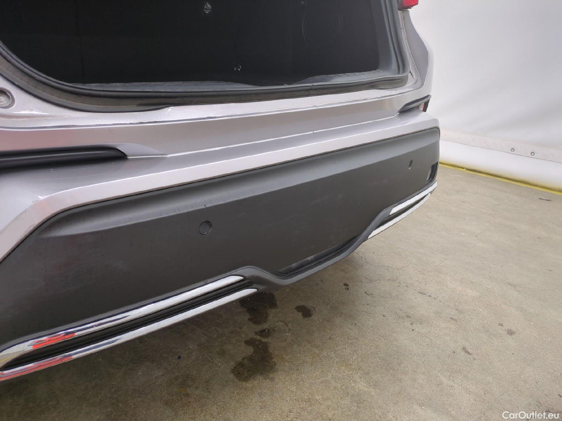  Toyota  C-HR TOYOTA  / 2016 / 5P / SUV 2.0 HYBRIDE 184 DISTINCTIVE #33