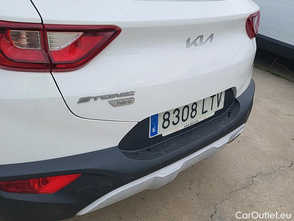  KIA  STONIC KIA  / 2017 / 5P / todoterreno 1.0 T-GDi 74kW (100CV) MHEV iMT Concept #15