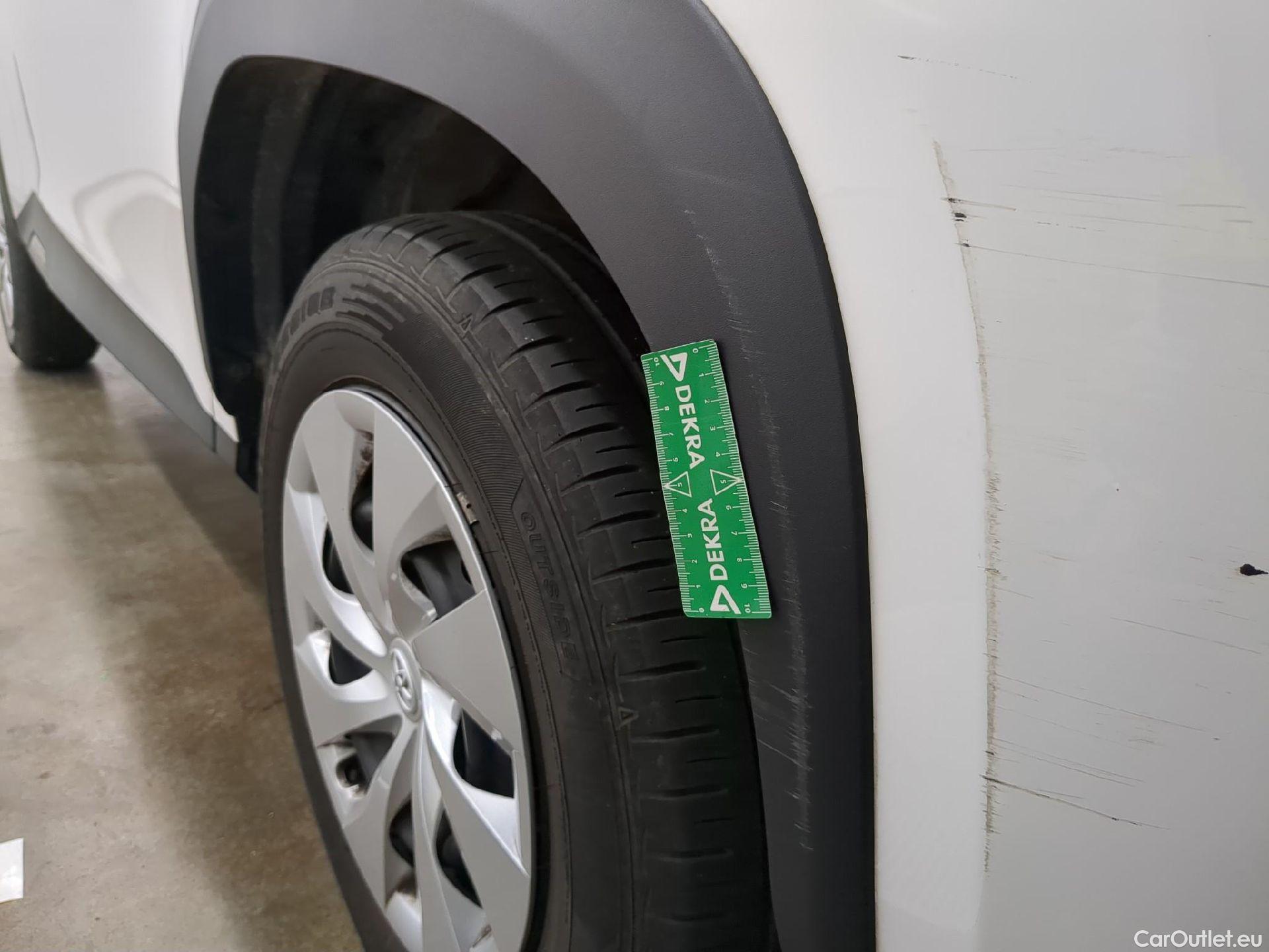  Toyota  Yaris Cross TOYOTA  Hybride / 2021 / 5P / SUV 1.5 HYBRID 116H DYNAMIC AUTO #9