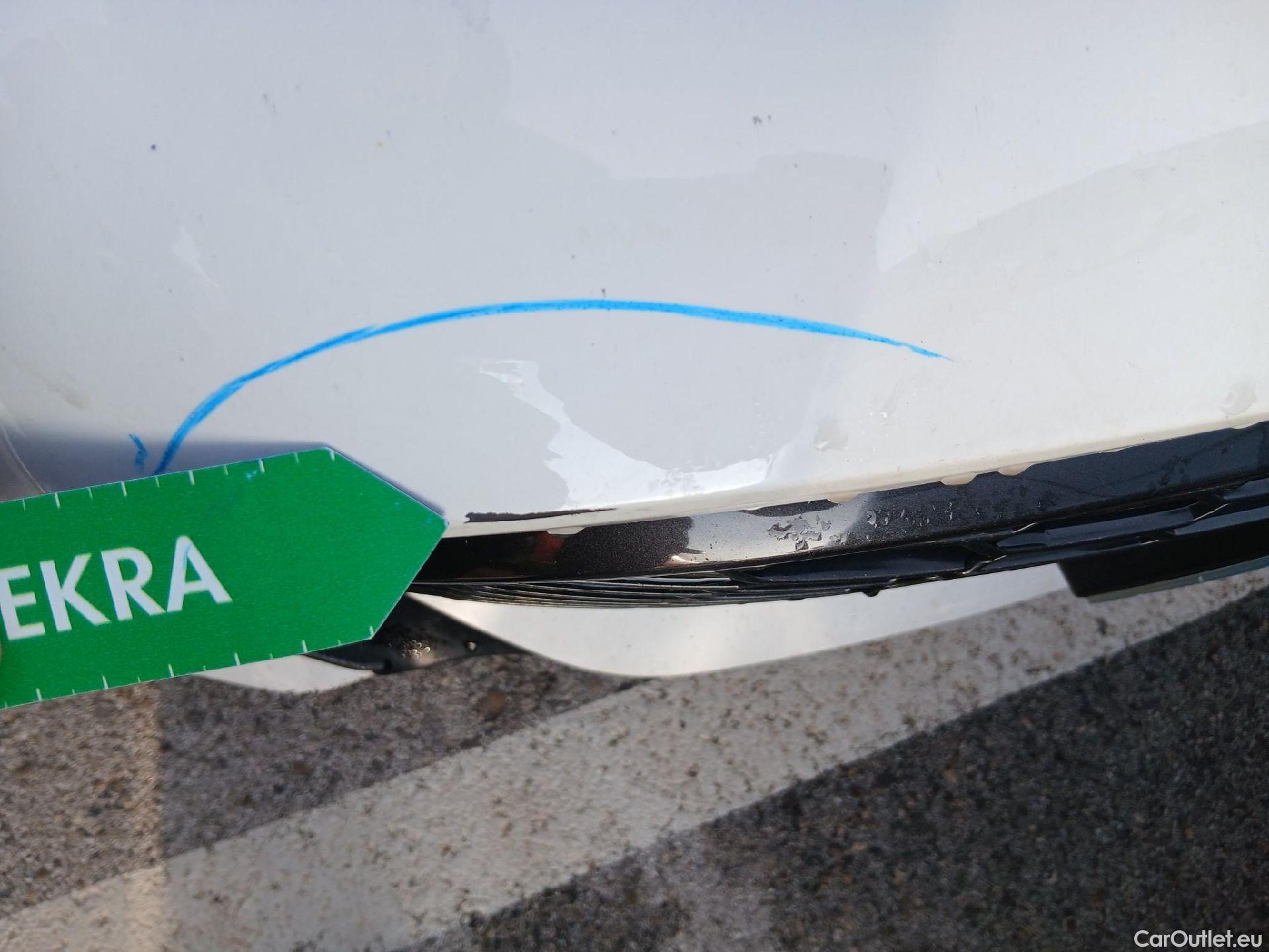  Toyota  Corolla TOYOTA  / 2019 / 5P / familiar 1.8 125H ACTIVE TECH E-CVT TOU SPORT #18