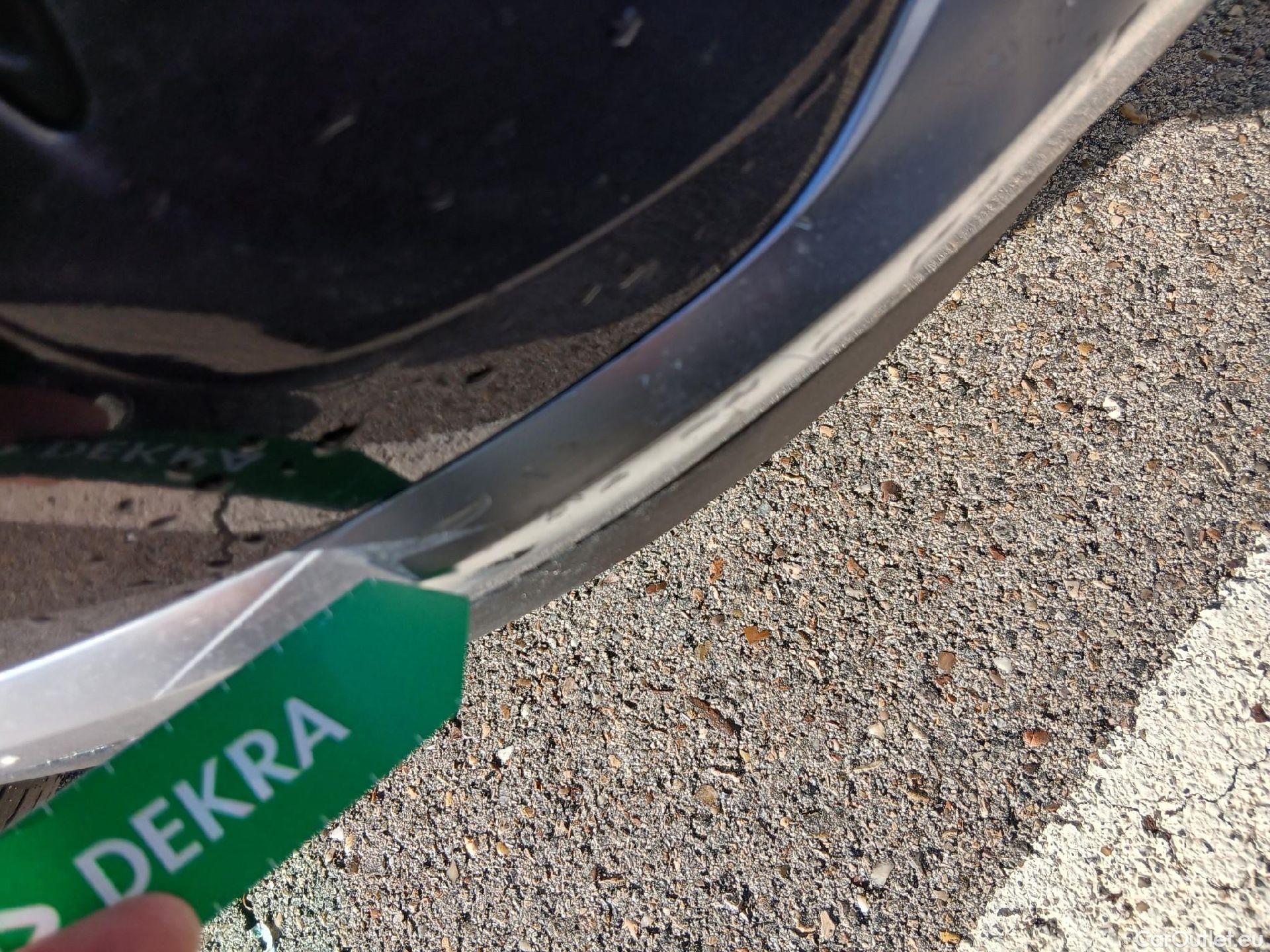  Hyundai  Santa Fe HYUNDAI  / 2021 / 5P / todoterreno 1.6 TGDi PHEV Tecno Auto 4x4 #10