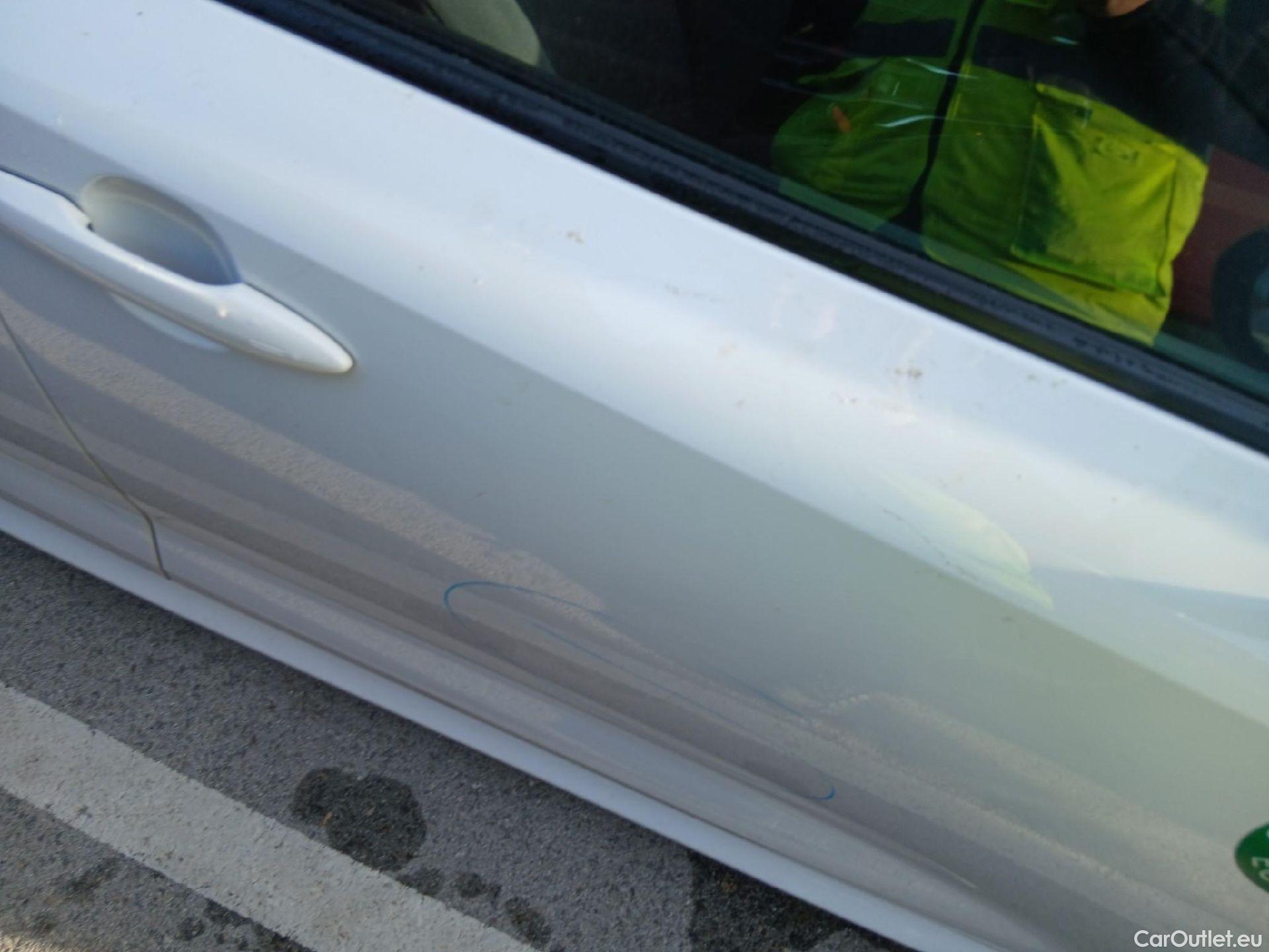  Toyota  Corolla TOYOTA  / 2019 / 5P / familiar 1.8 125H ACTIVE TECH E-CVT TOU SPORT #38