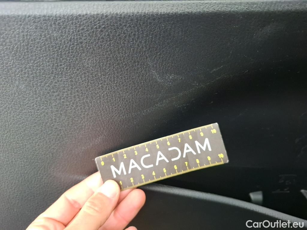  Toyota  Yaris TOYOTA  Hybride / 2017 / 5P / Berline 1.5 VVT-I HYBRID France Business #3