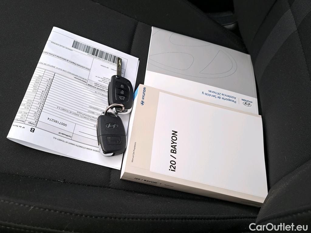  Hyundai  i20 HYUNDAI  / 2023 / 5P / berlina con portón 1.0 TGDI Klass #19