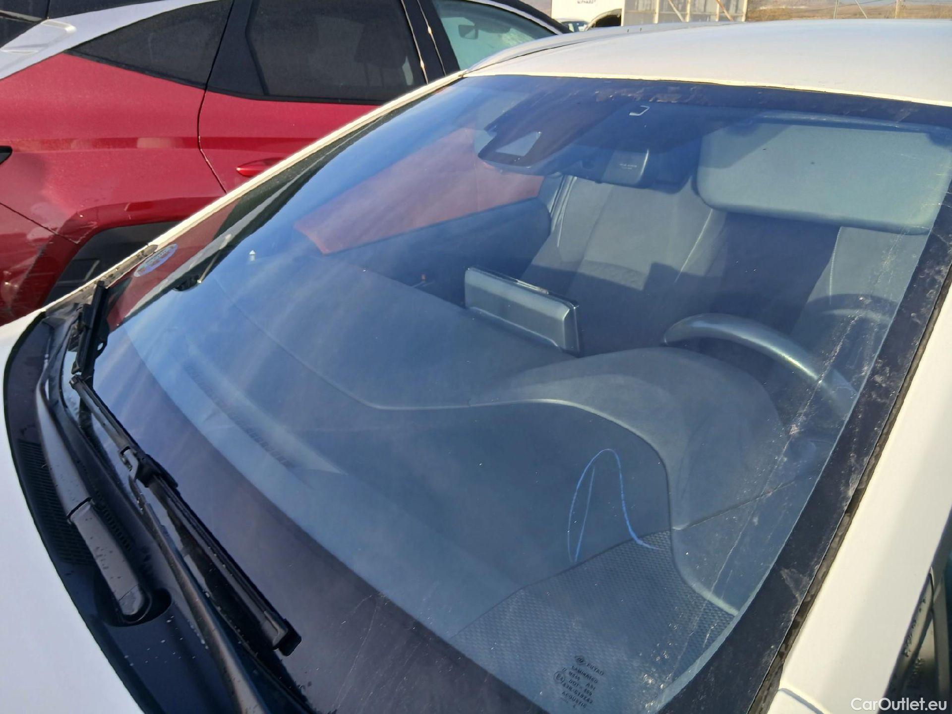  Toyota  Corolla TOYOTA  / 2019 / 5P / familiar 1.8 125H ACTIVE TECH E-CVT TOU SPORT #16