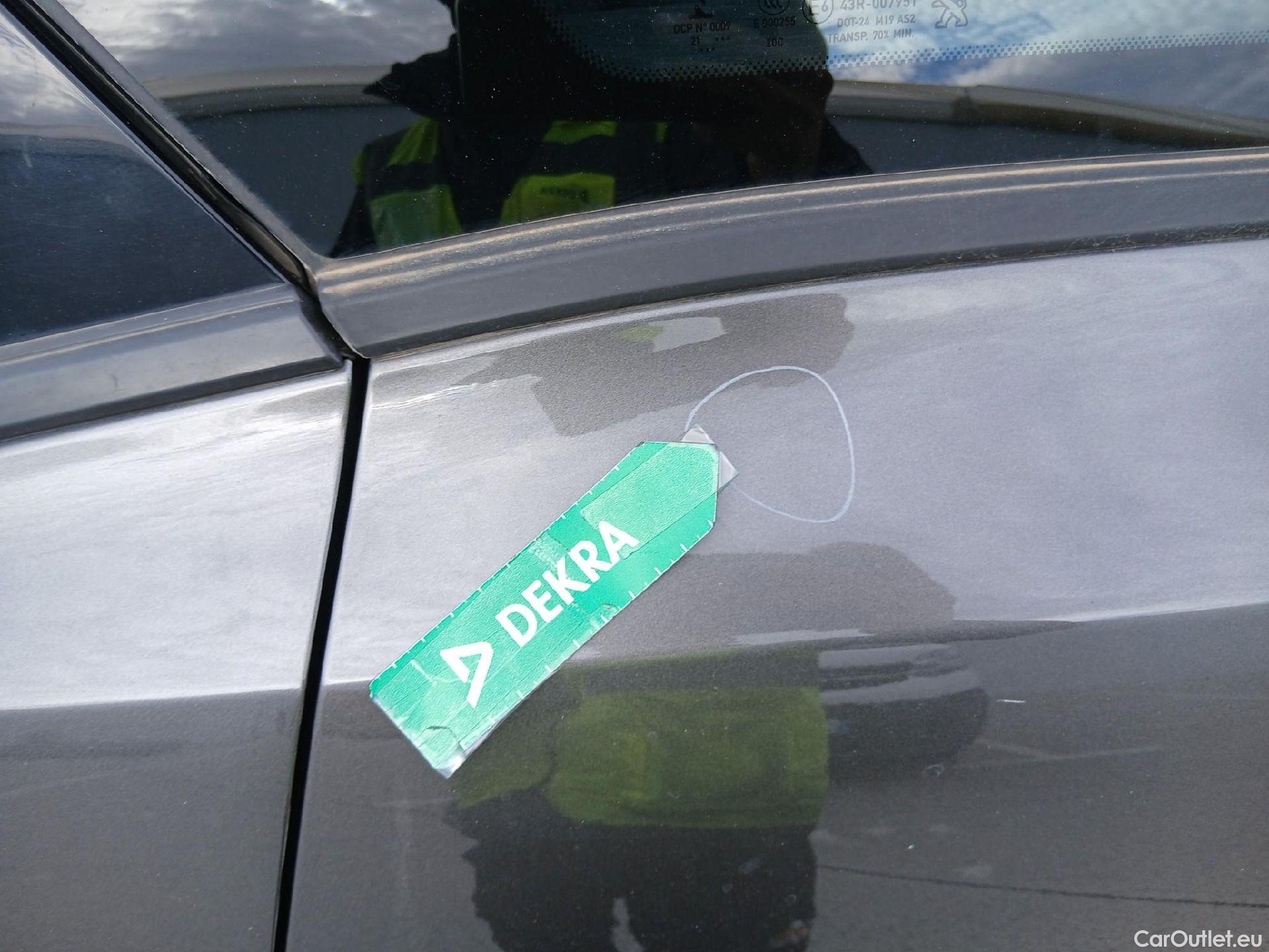  Peugeot  3008 PEUGEOT  / 2020 / 5P / todoterreno 1.5 BlueHDi 96kW (130CV) S&S Active Pack (AC3) #18