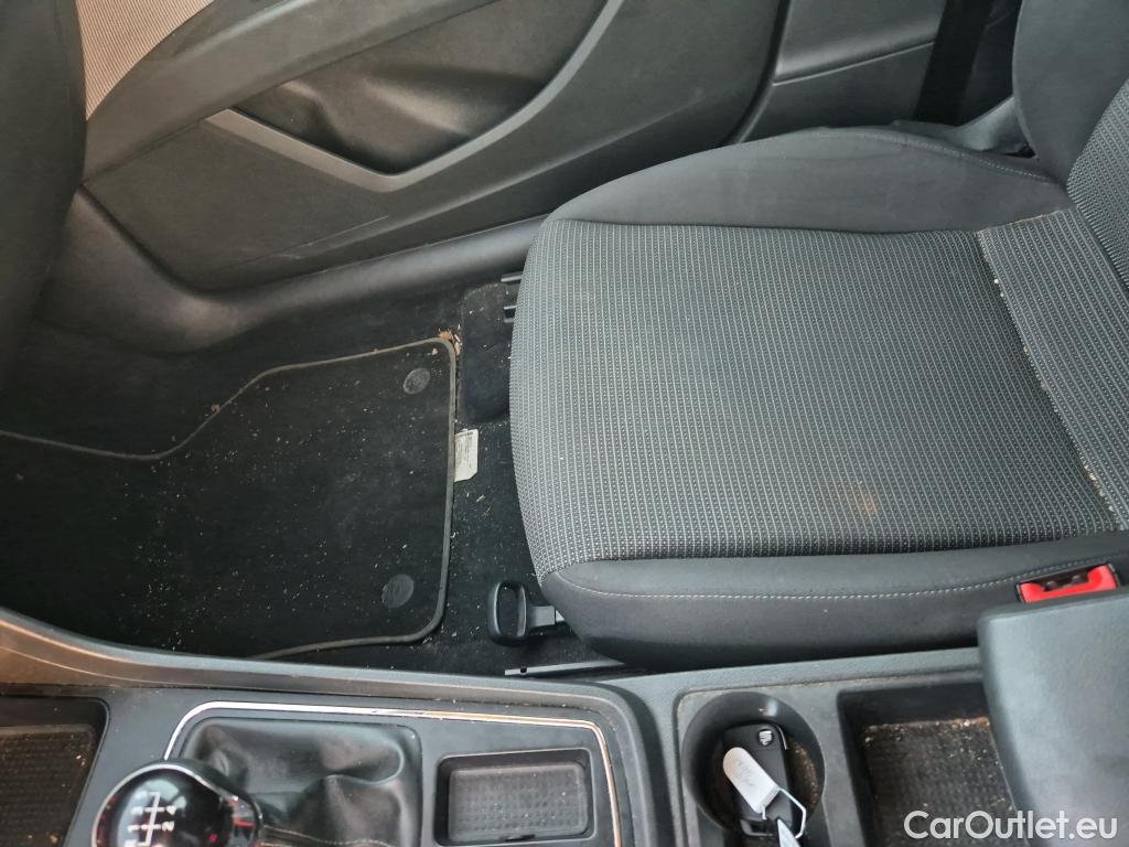  Seat  Leon SEAT León / 2016 / 5P / berlina con portón 1.6 TDI 85kW (115CV) St&Sp Style #24