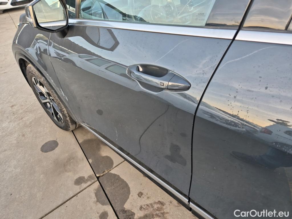  KIA  Sportage KIA  / 2022 / 5P / todoterreno 1.6 T-GDi HEV 158kW (215CV) Tech 4x2 #3