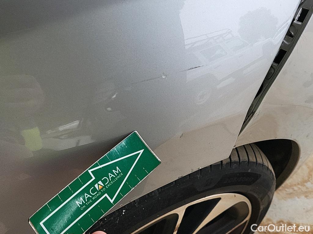  Renault  Megane RENAULT MÉGANE 5p 3G familiar Sp. Tou. Bose Energy dCi 130 S&S Euro 6 #50