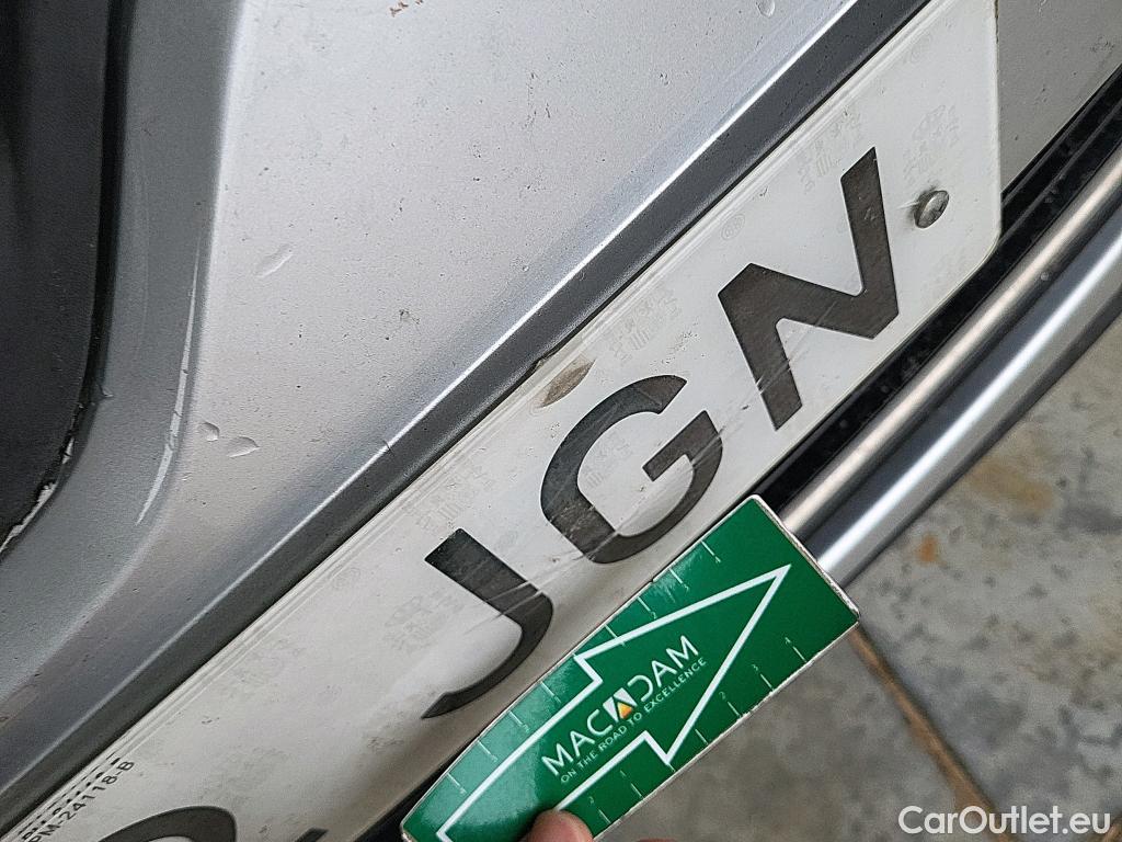  Renault  Megane RENAULT MÉGANE 5p 3G familiar Sp. Tou. Bose Energy dCi 130 S&S Euro 6 #40