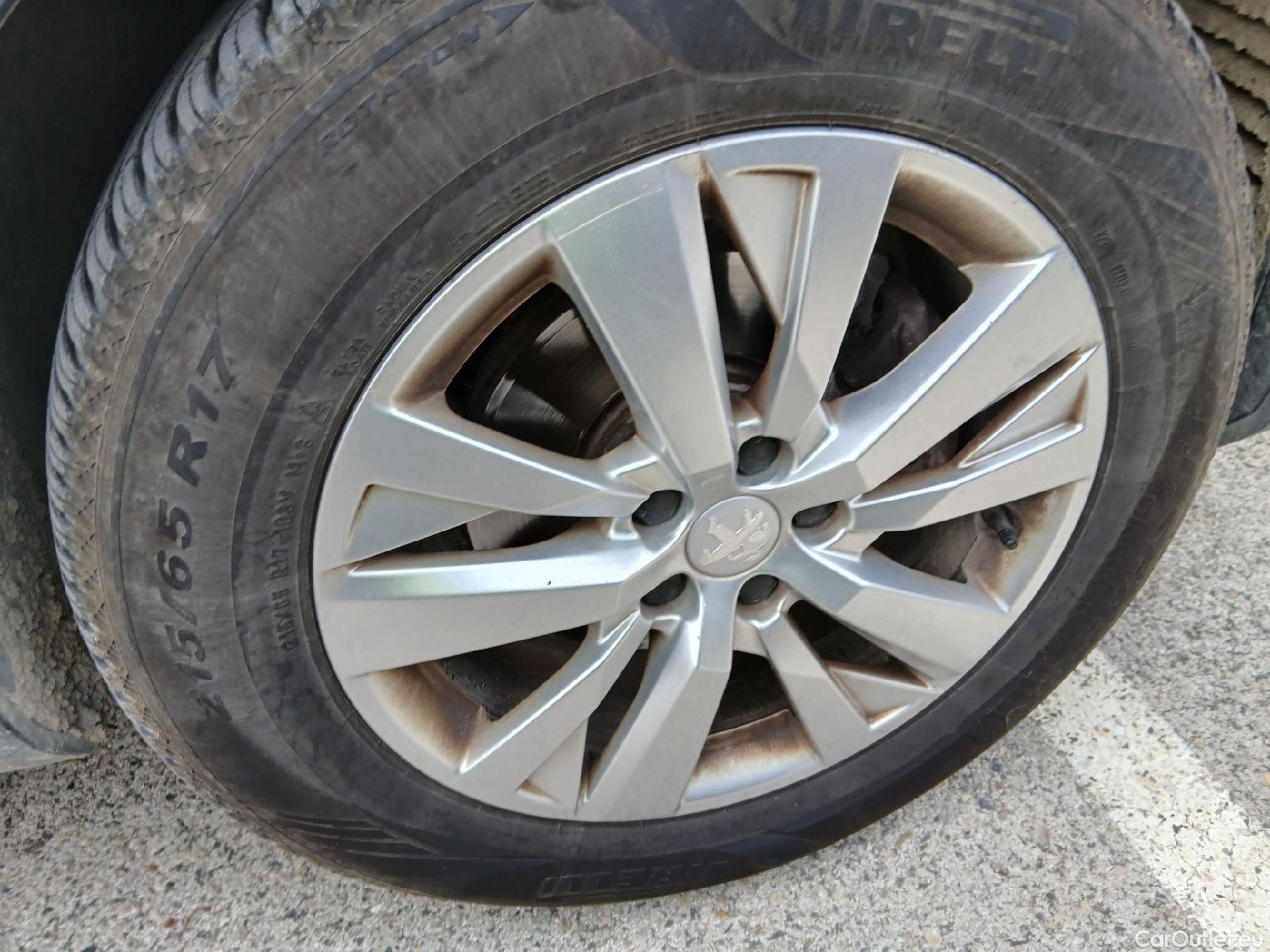  Peugeot  3008 PEUGEOT  / 2020 / 5P / todoterreno 1.5 BlueHDi 96kW (130CV) S&S Active Pack (AC3) #41