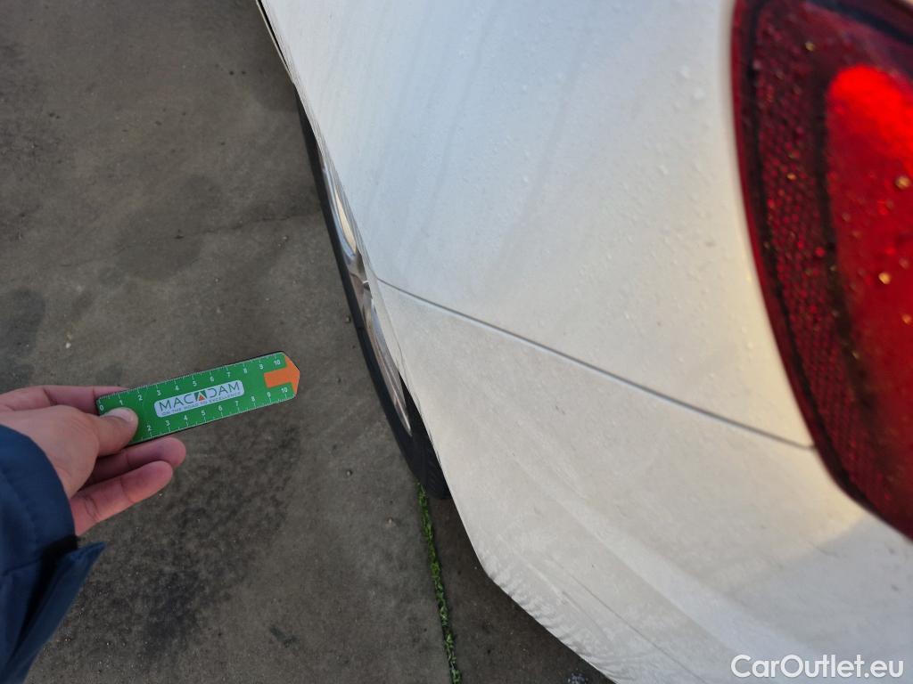  Seat  Leon SEAT León / 2016 / 5P / berlina con portón 1.6 TDI 85kW (115CV) St&Sp Style #13