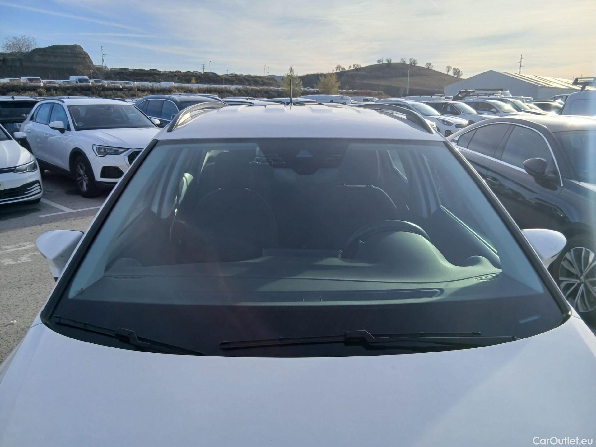  Seat  Arona  Style Special Edition 1.0 TSI 115CV AT7 E6d #1