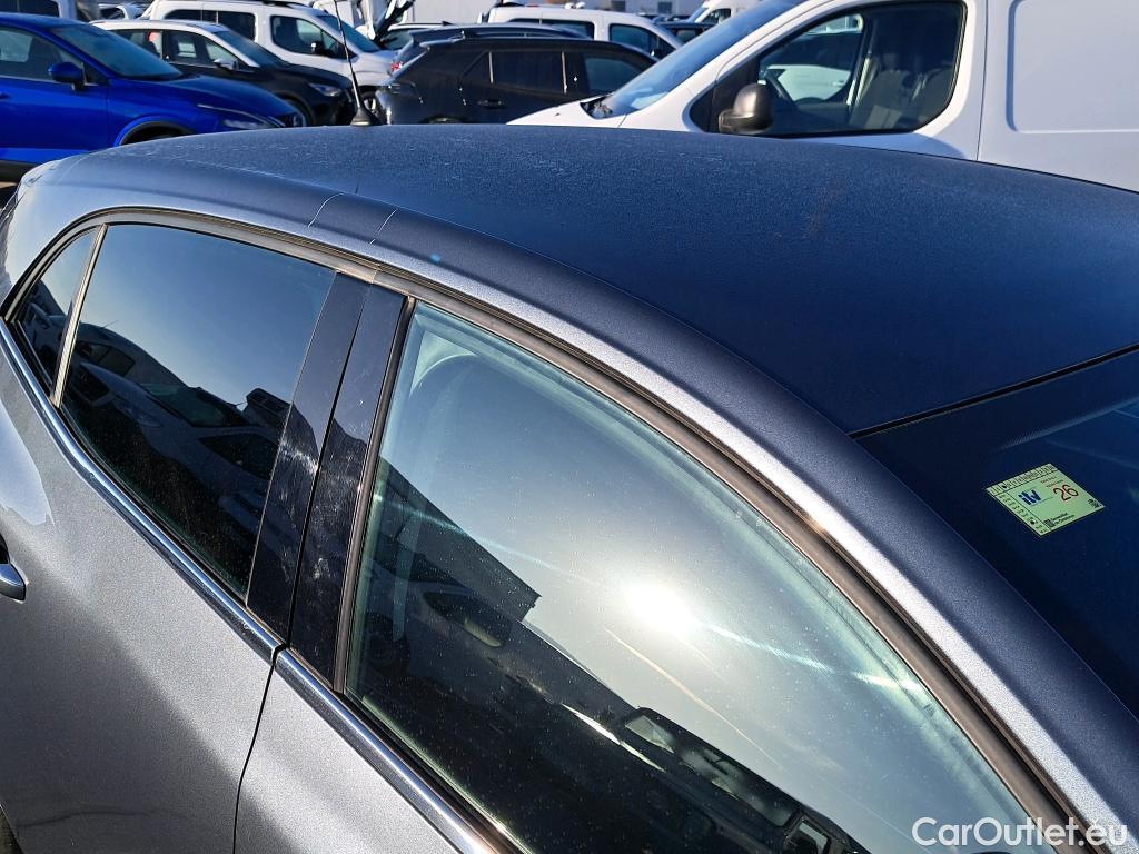  Renault  Megane RENAULT Mégane / 2015 / 5P / berlina con portón Zen TCe 103 kW (140CV) EDC GPF #6