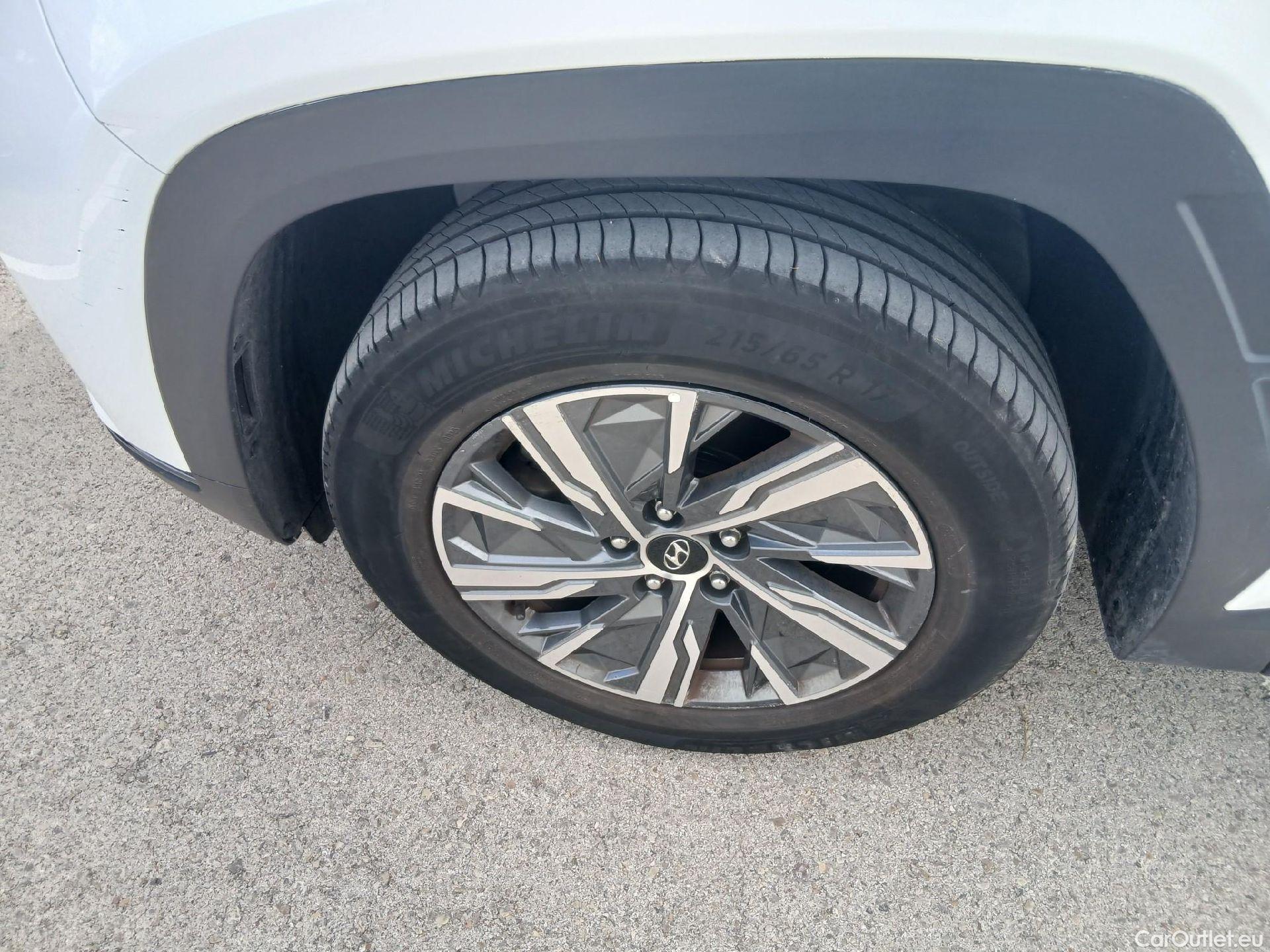  Hyundai  Tucson HYUNDAI  / 2020 / 5P / todoterreno 1.6 TGDI 169kW (230CV) HEV Maxx Auto #3