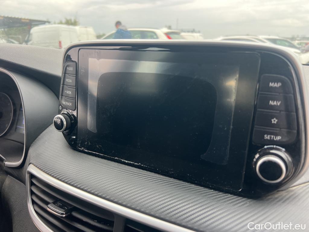  Hyundai  Tucson HYUNDAI  / 2018 / 5P / todoterreno 1.6 CRDI 85kW (116CV) 48V SLE 4X2(SP)(SL) #22