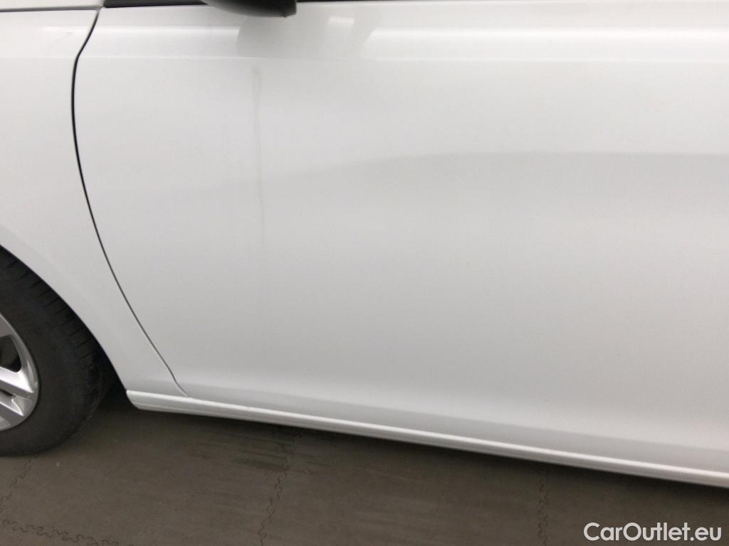  Peugeot  308 PEUGEOT  / 2017 / 5P / familiar SW Active Pack BlueHDi 130 S&S (AC2) #1