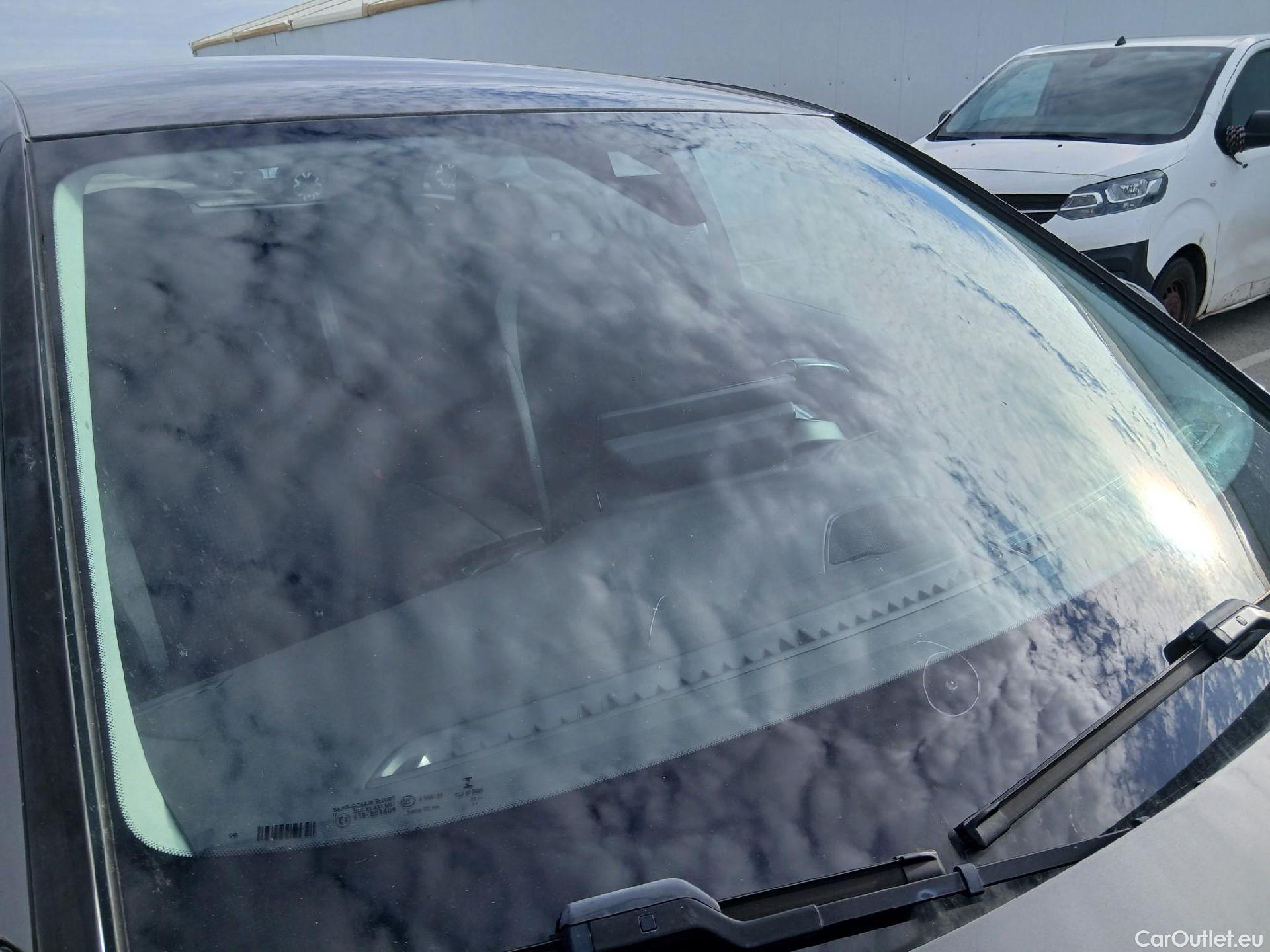  Peugeot  3008 PEUGEOT  / 2020 / 5P / todoterreno 1.5 BlueHDi 96kW (130CV) S&S Active Pack (AC3) #3