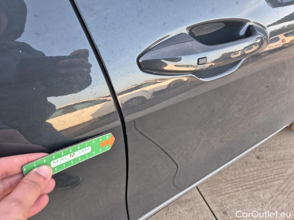  KIA  Sportage KIA  / 2022 / 5P / todoterreno 1.6 T-GDi HEV 158kW (215CV) Tech 4x2 #29