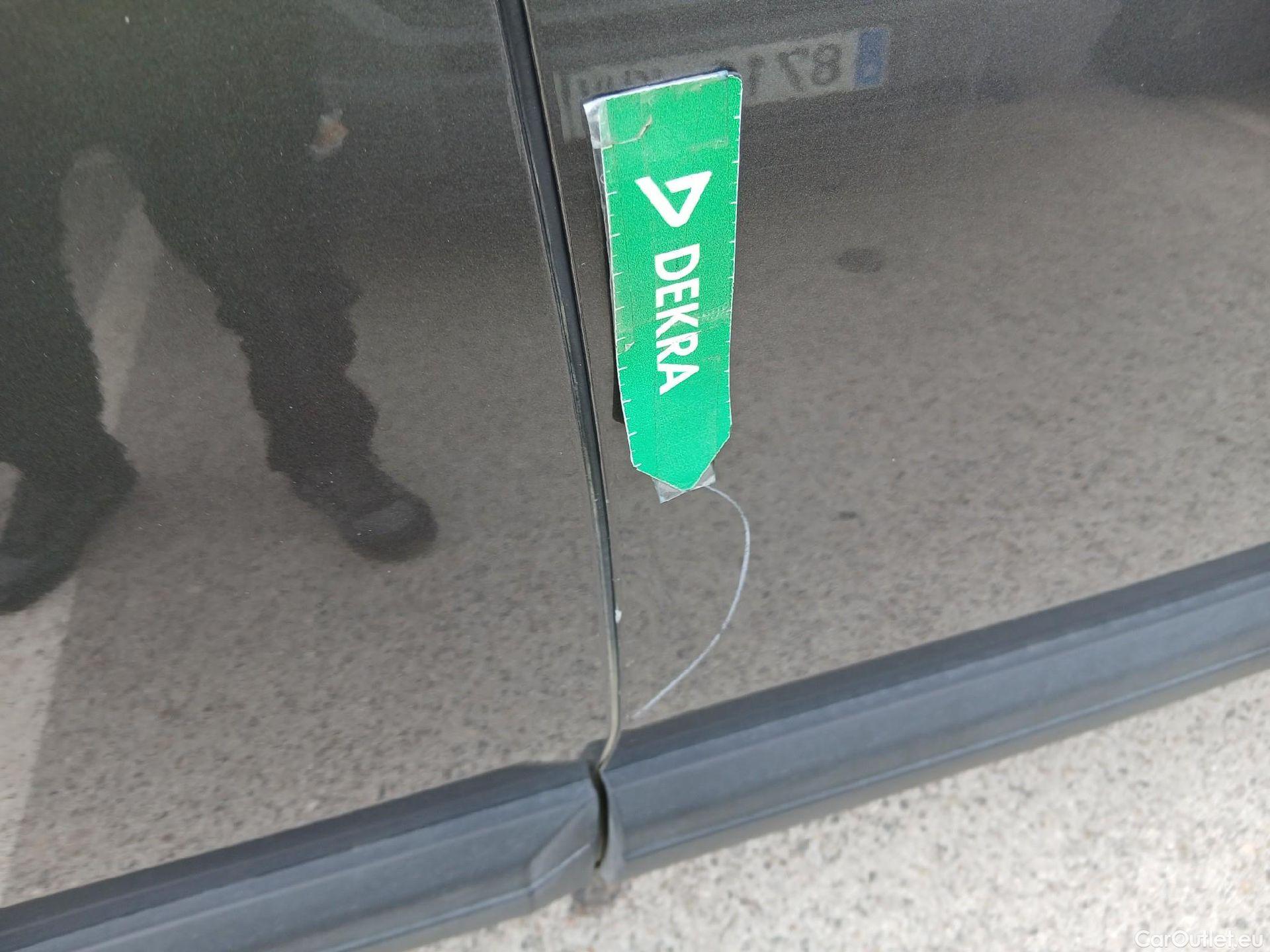  Peugeot  3008 PEUGEOT  / 2020 / 5P / todoterreno 1.5 BlueHDi 96kW (130CV) S&S Active Pack (AC3) #39