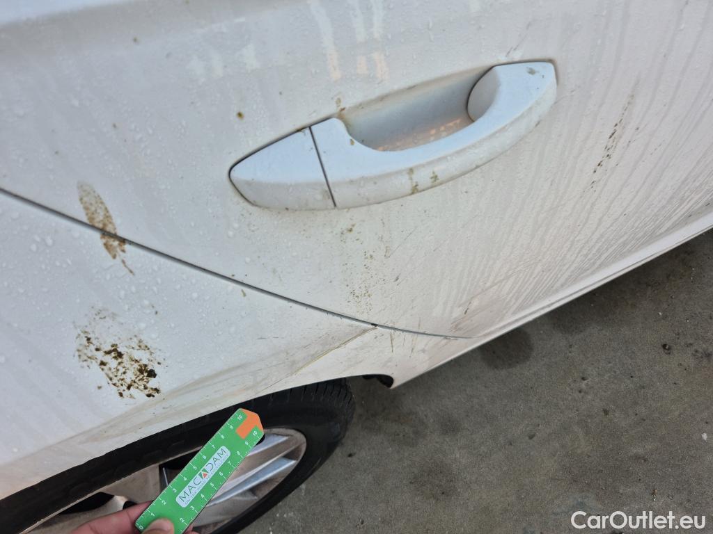  Seat  Leon SEAT León / 2016 / 5P / berlina con portón 1.6 TDI 85kW (115CV) St&Sp Style #2