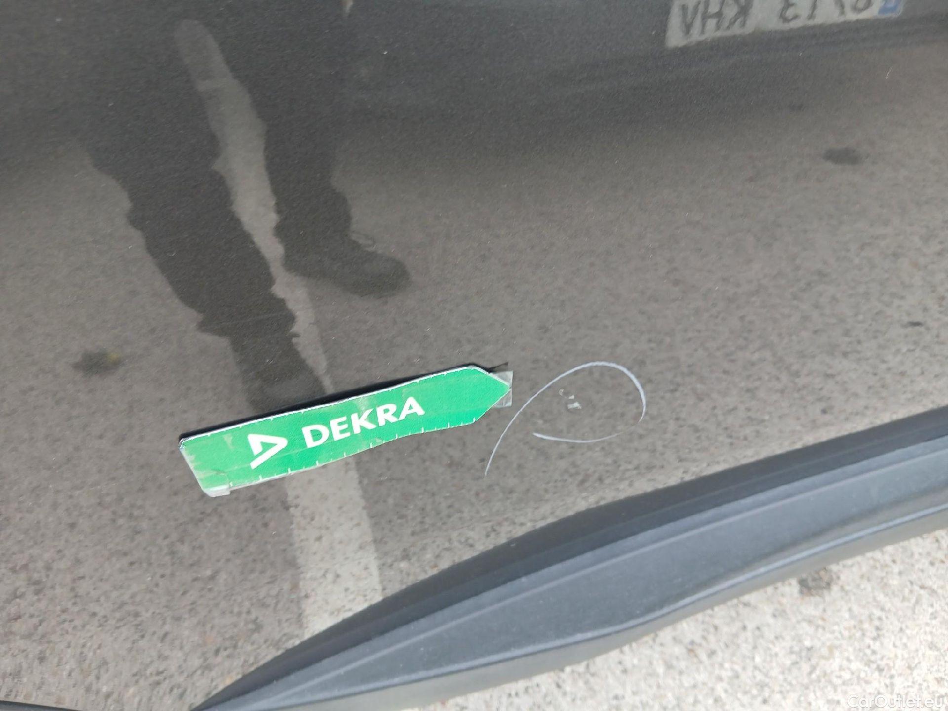  Peugeot  3008 PEUGEOT  / 2020 / 5P / todoterreno 1.5 BlueHDi 96kW (130CV) S&S Active Pack (AC3) #36