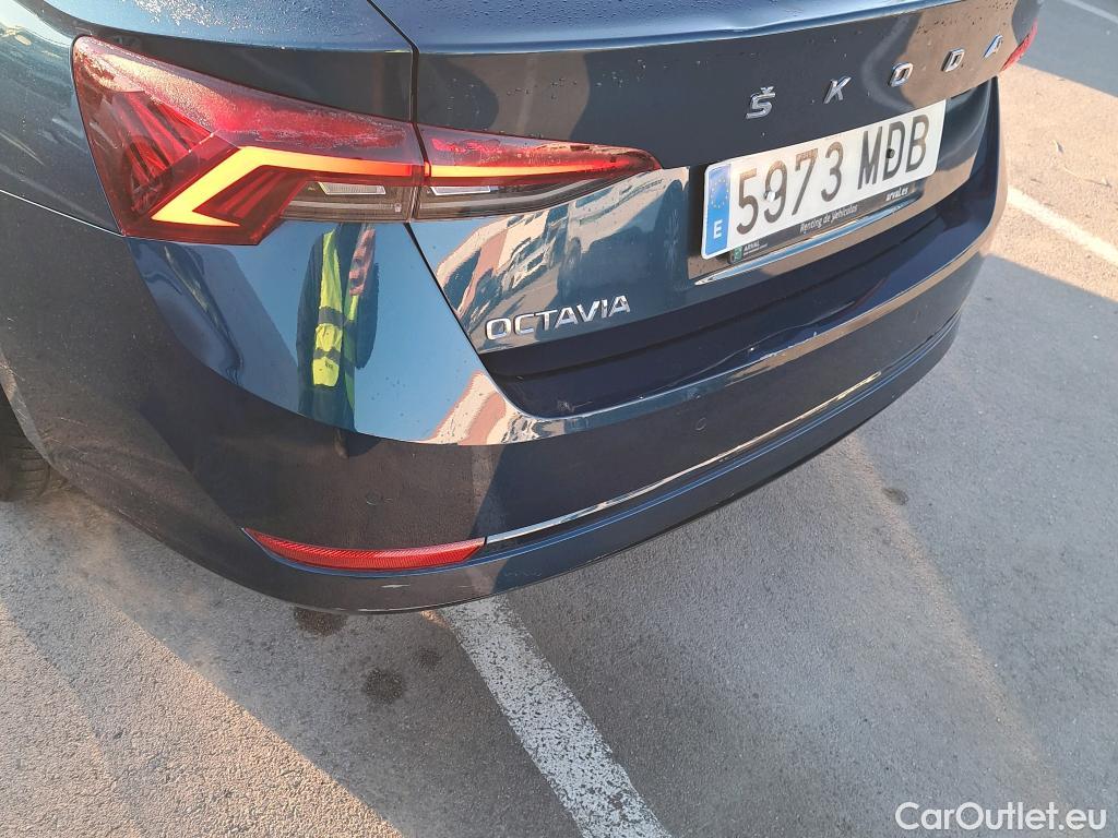  Skoda  Octavia  Berlina Style 2.0 TDI 150CV AT7 E6d #17