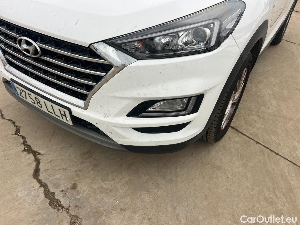  Hyundai  Tucson HYUNDAI  / 2018 / 5P / todoterreno 1.6 CRDI 85kW (116CV) 48V SLE 4X2(SP)(SL) #10