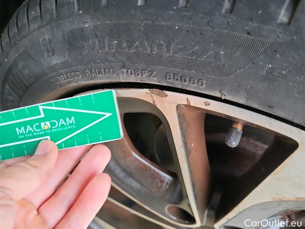  Renault  Megane RENAULT MÉGANE 5p 3G familiar Sp. Tou. Bose Energy dCi 130 S&S Euro 6 #10