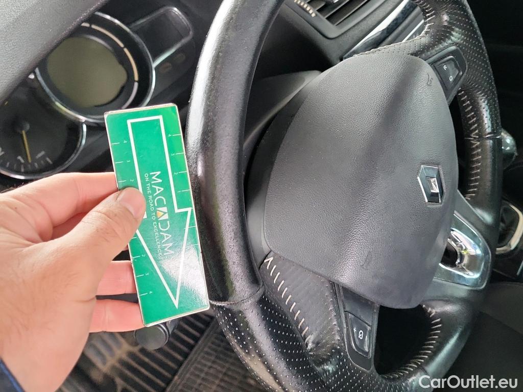  Renault  Megane RENAULT MÉGANE 5p 3G familiar Sp. Tou. Bose Energy dCi 130 S&S Euro 6 #24