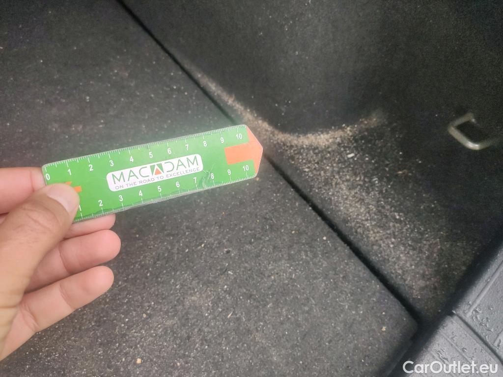  Volkswagen  T-ROC VOLKSWAGEN  / 2017 / 5P / todoterreno Advance 2.0 TDI 85kW (115CV) #16