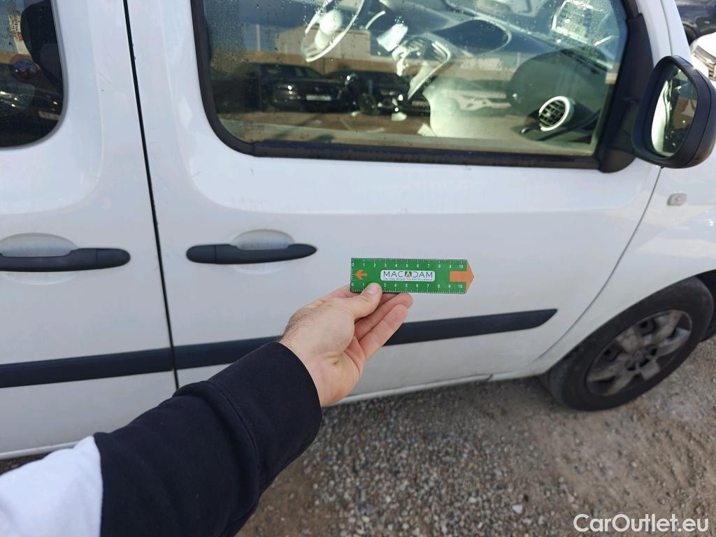  Renault  Kangoo RENAULT  Combi / 2013 / 4P / combi Profesional M1-AF En. dCi 66kW (90CV) E6 #31