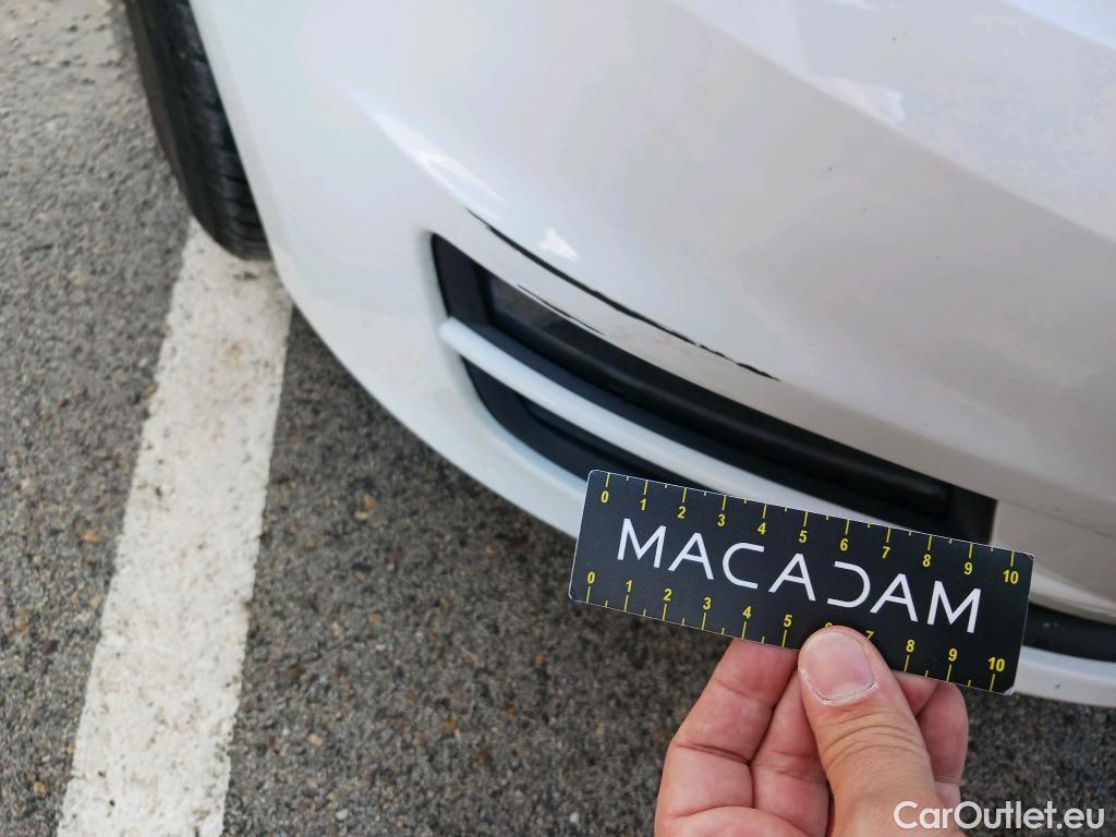  Volkswagen  Golf  VOLKSWAGEN 5p 7G berlina con portón Edition 1.6 TDI 110CV BMT #16