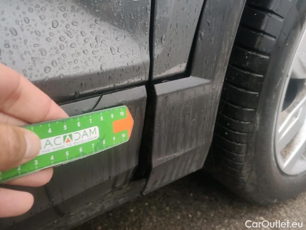  Volkswagen  T-ROC VOLKSWAGEN  / 2017 / 5P / todoterreno Advance 2.0 TDI 85kW (115CV) #14