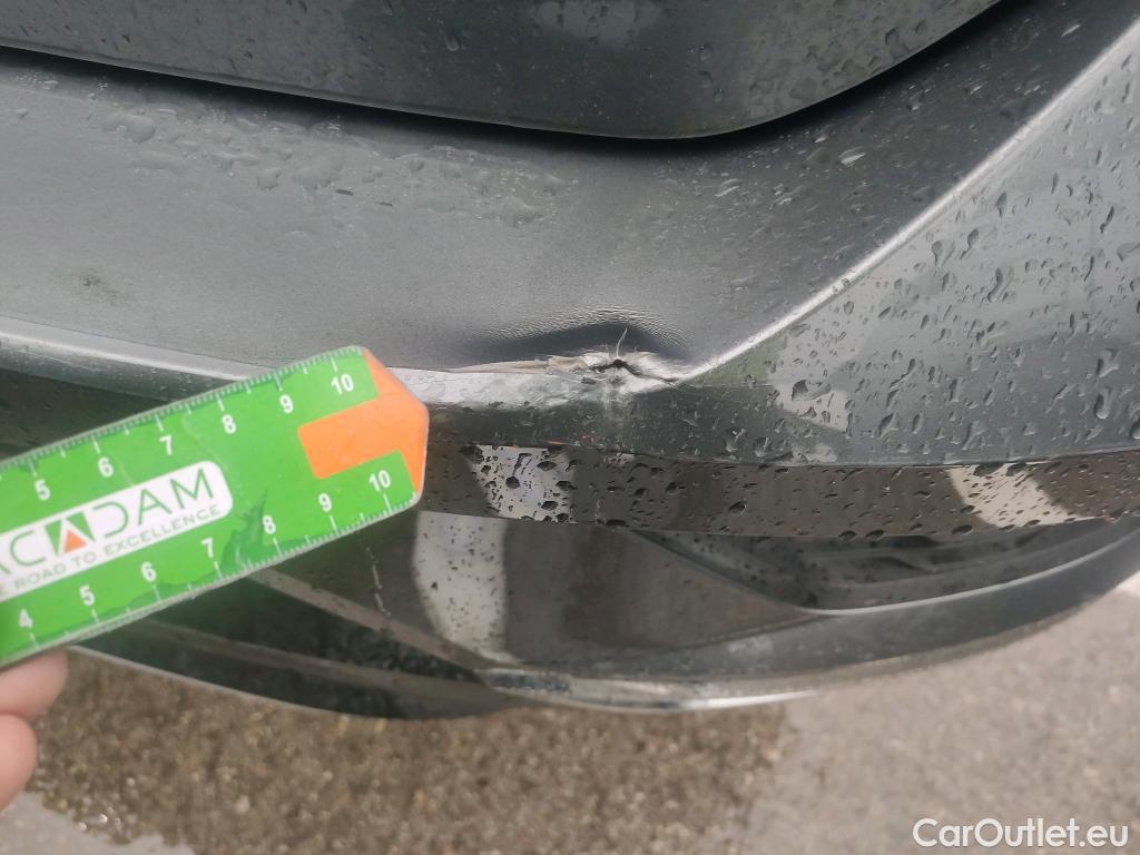  Volkswagen  T-ROC VOLKSWAGEN  / 2017 / 5P / todoterreno Advance 2.0 TDI 85kW (115CV) #2