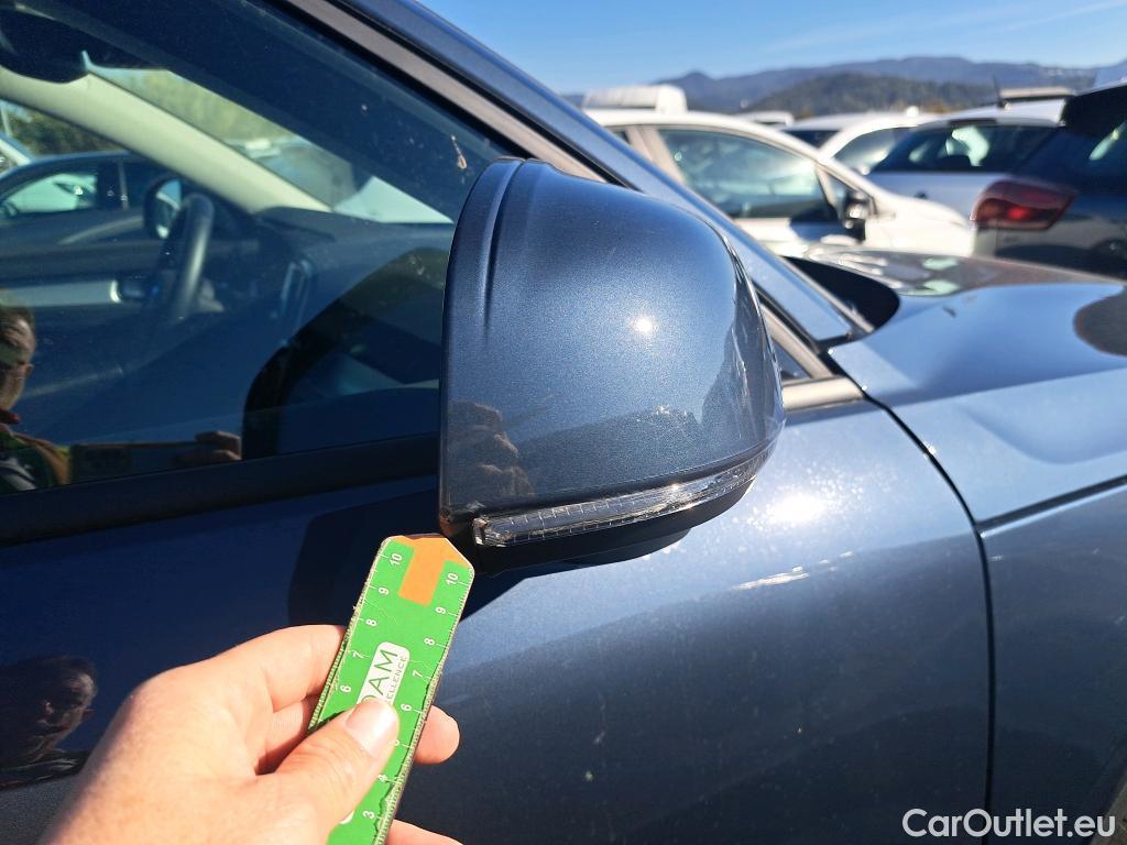  Volvo  XC 40 VOLVO XC40 / 2017 / 5P / todoterreno 2.0 B4 G AWD Momentum Pro Auto #28