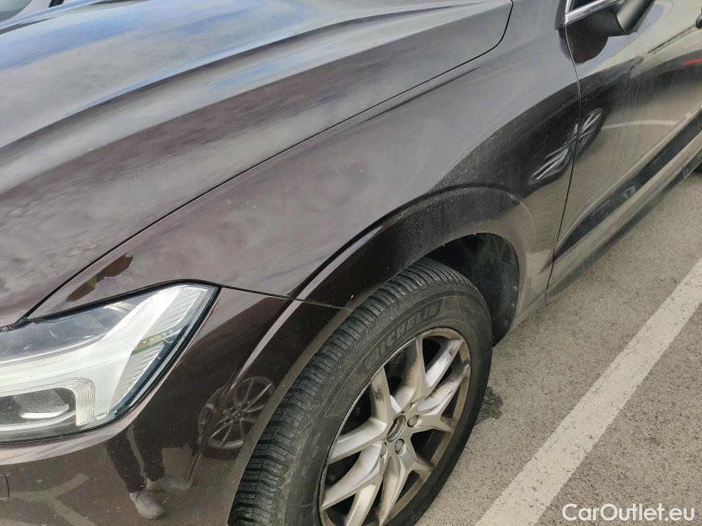  Volvo  XC60 VOLVO  / 2017 / 5P / todoterreno 2.0 B4 D4 AWD Business Plus Auto #13